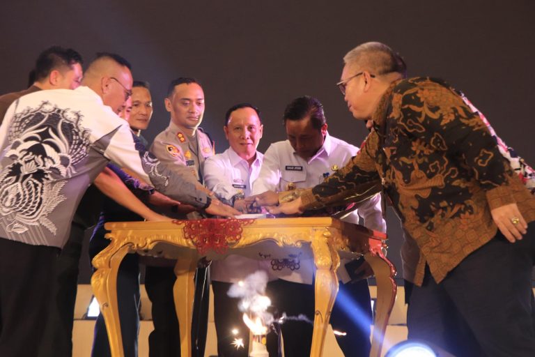 Gubernur Lampung Buka Peringatan HPN Tingkat Provinsi Lampung Tahun 2025 - 1