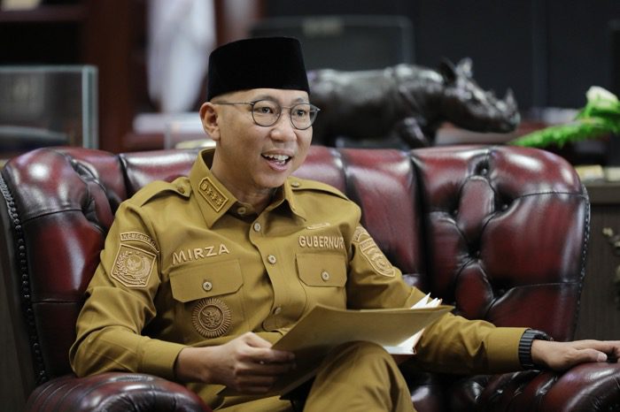 Gubernur Tunaikan Salat Ied di Lapangan Enggal, Khatib Rektor UIN Lampung