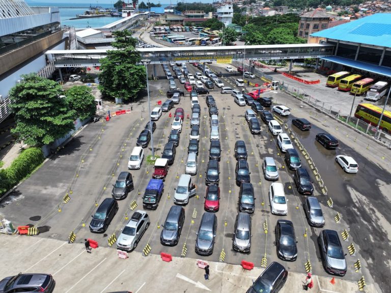 Menyeberang ke Sumatera Melalui Merak - 2