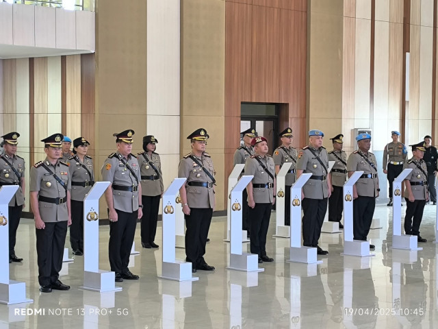 6 Kapolres dan 4 Pejabat Utama Polda Lampung Resmi Dilantik - 7